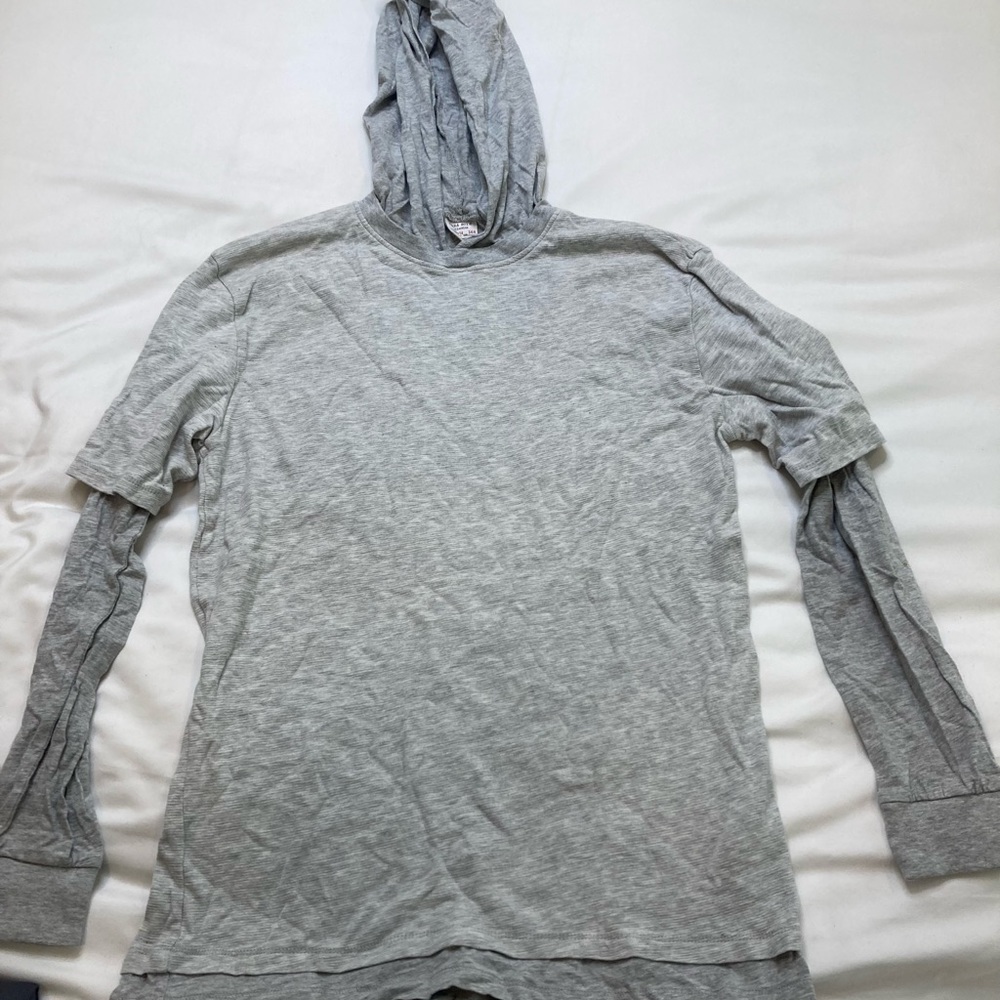 Long sleeve layered long sleeve tshirt